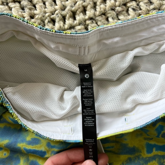 Lululemon | Swim Channel Cross Shorts Pool Trunks 7" Inseam Chroma Clash - Picture 4 of 6